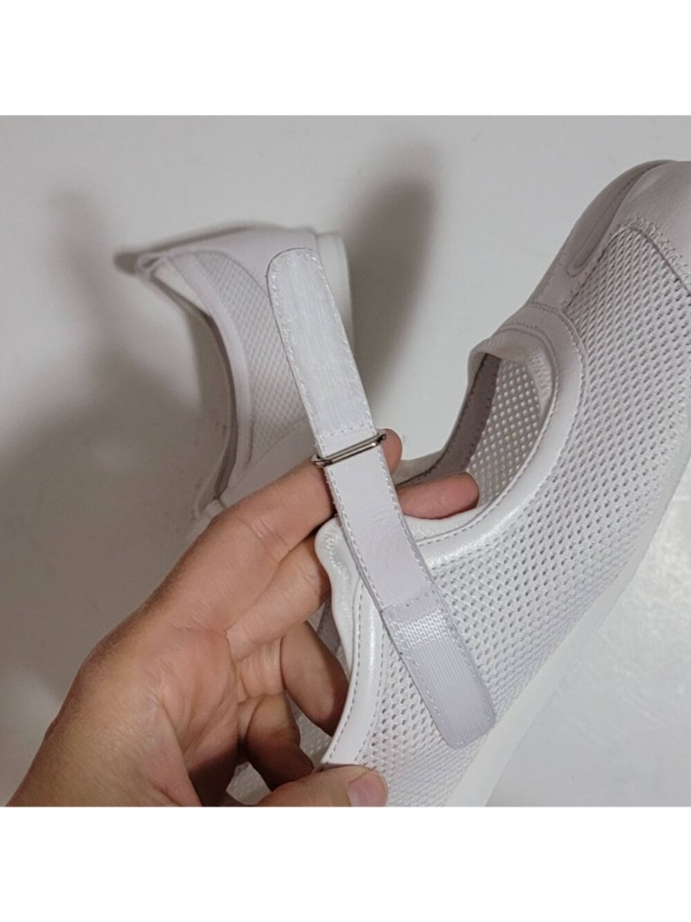 NEW Anthropologie Jeffrey Campbell Thalion Split Toe Mary Jane White Womens 7 - Picture 8 of 9